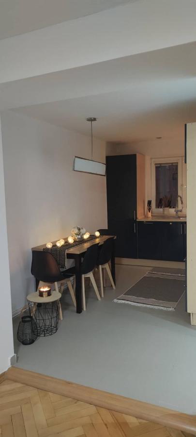 Apartmán Višňovka Pardubice Esterno foto